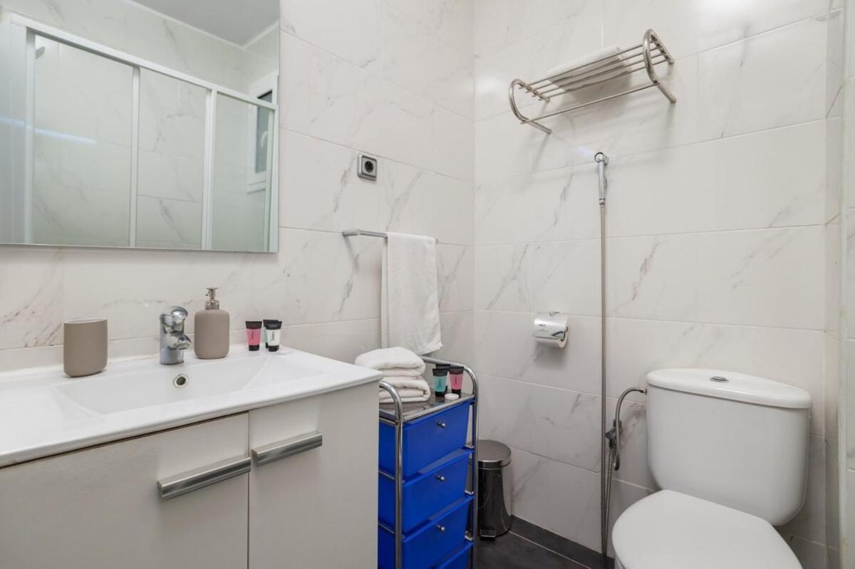 Next To Sagrada Familia 4-Bedroom Apartment برشلونة المظهر الخارجي الصورة