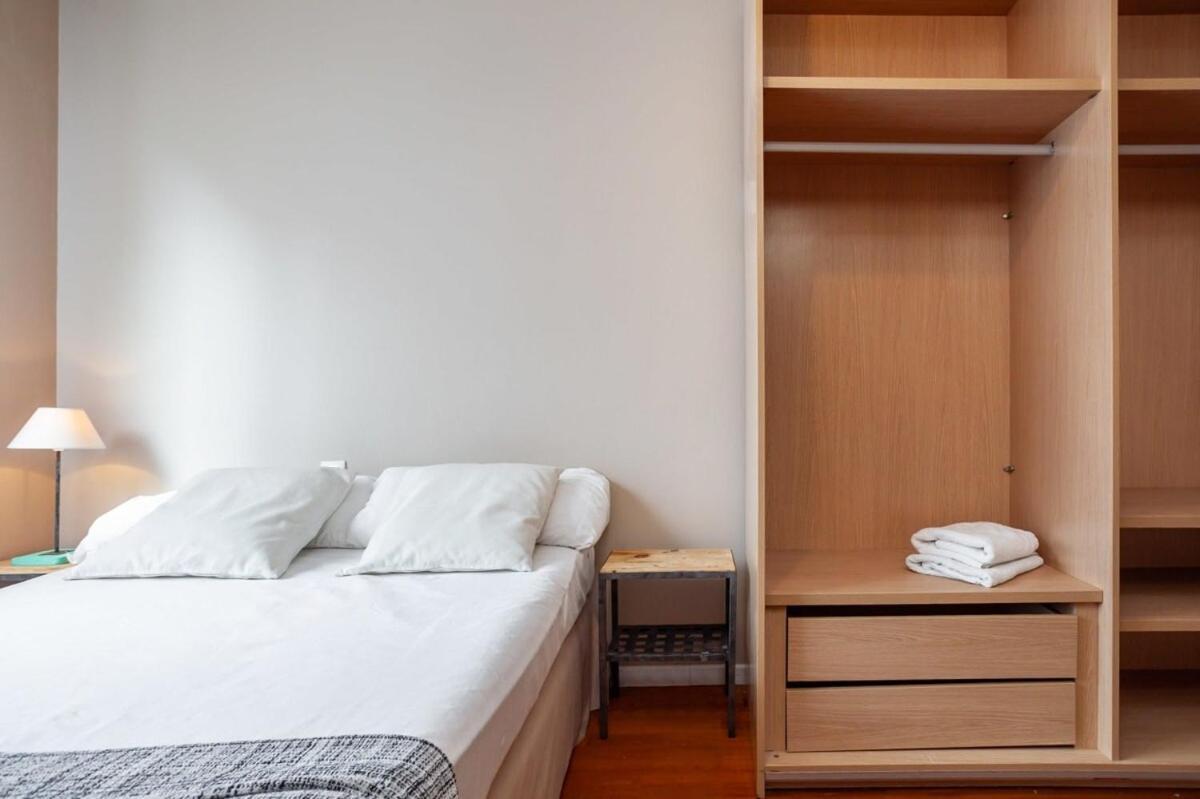 Next To Sagrada Familia 4-Bedroom Apartment برشلونة المظهر الخارجي الصورة
