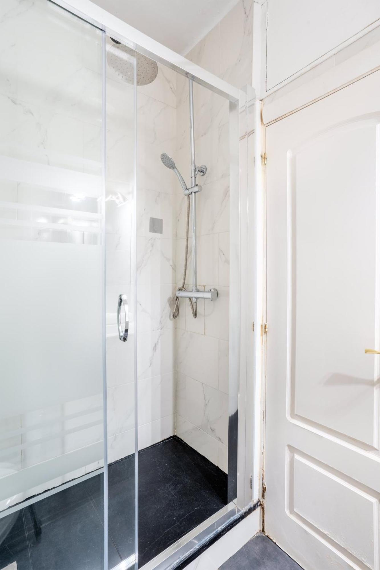 Next To Sagrada Familia 4-Bedroom Apartment برشلونة المظهر الخارجي الصورة